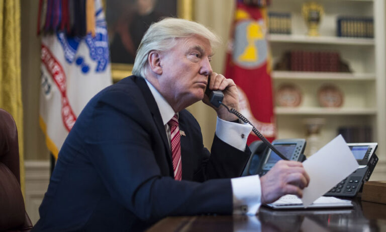 Trump llamará a Putin y Zelenski el lunes para negociar el fin de la guerra