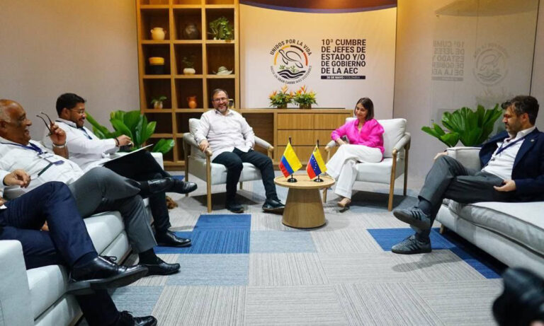 Cancilleres de Venezuela y Colombia revisan avances de zonas económicas binacionales