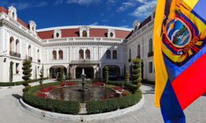 Ecuador advierte a sus ciudadanos que no viajen a Venezuela