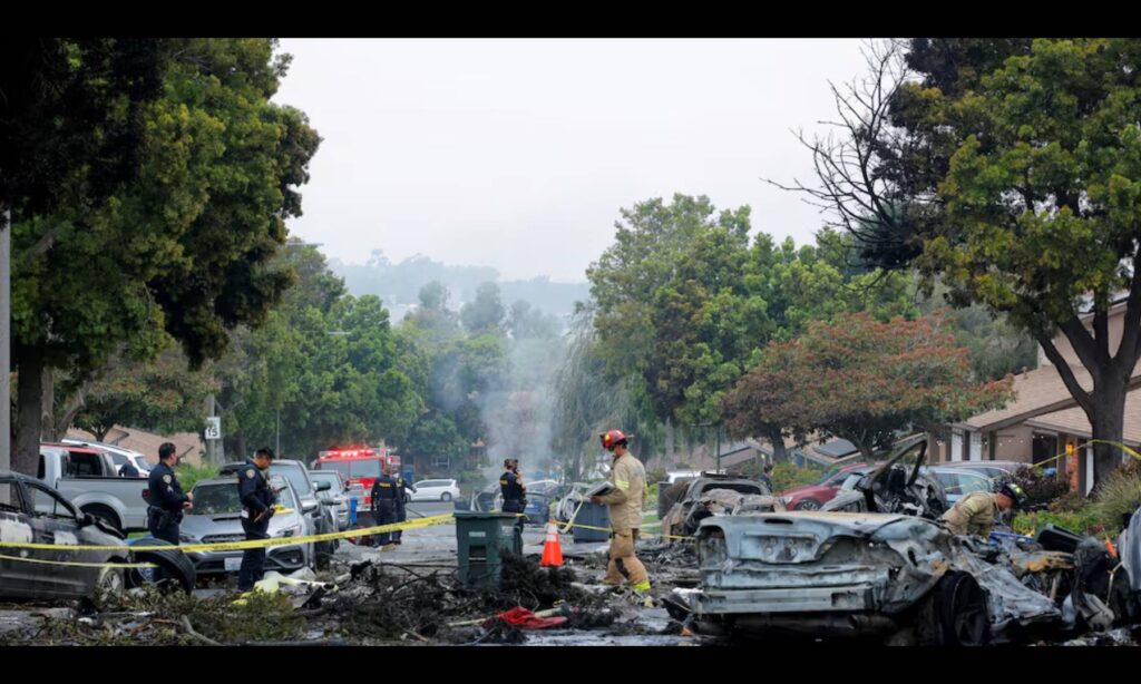 Al menos 2 muertos y ocho heridos al estrellarse avioneta en el sur de California