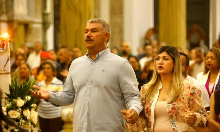 Caldera asevera que “continuará” los "planes positivos" de la gestión Rosales