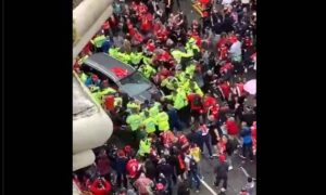 Un hombre atropella a varias personas en celebración de victoria del Liverpool