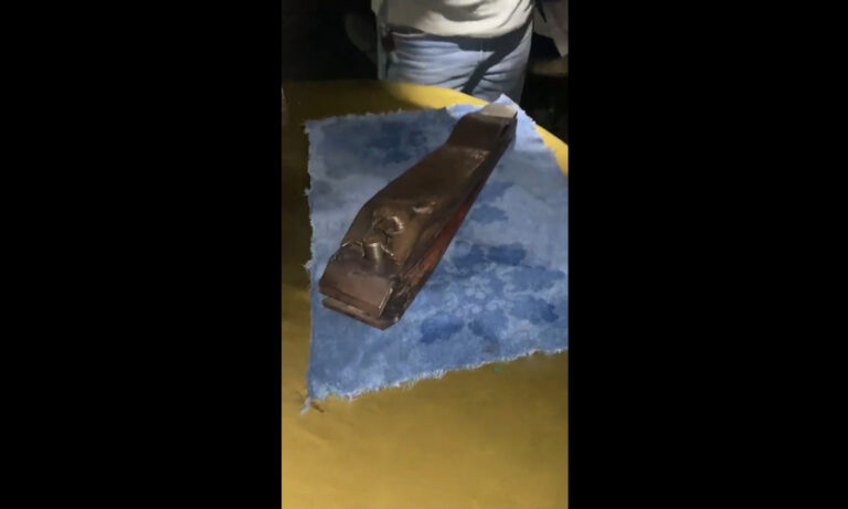 Ingenioso padre marabino fabrica un cortaúñas gigante y se viraliza