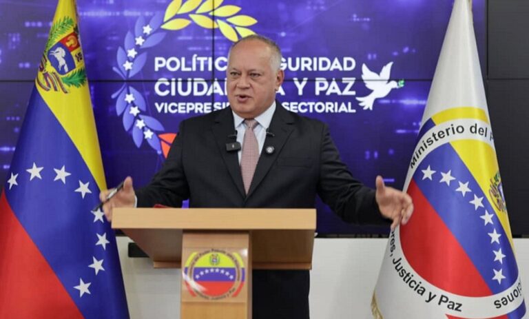 Suspenden vuelos desde Colombia por “conspiración” contra el 25M