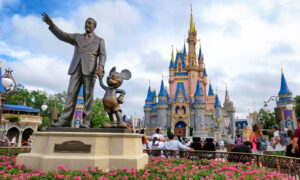 Bloomberg: Disney despedirá a 45 empleados venezolanos tras fallo del TPS