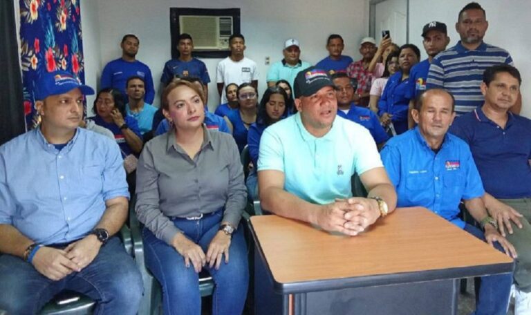Dirigentes de la fracción judicializada de AD renuncian para apoyar a Rosales