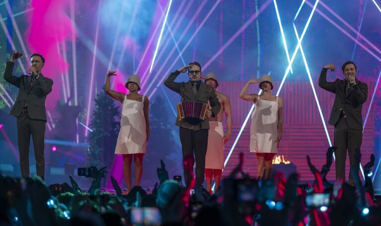 Eurovisión abre la competencia con Suecia como favorito