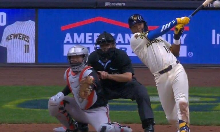 Jackson Chourio firma jornada multihit en la derrota contra Orioles