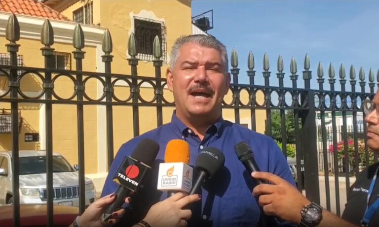 Caldera confía que se “inscribirá una nueva página para la historia del Zulia”