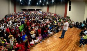 Comunas, misiones sociales y educadores manifestan respaldo a Luis Caldera