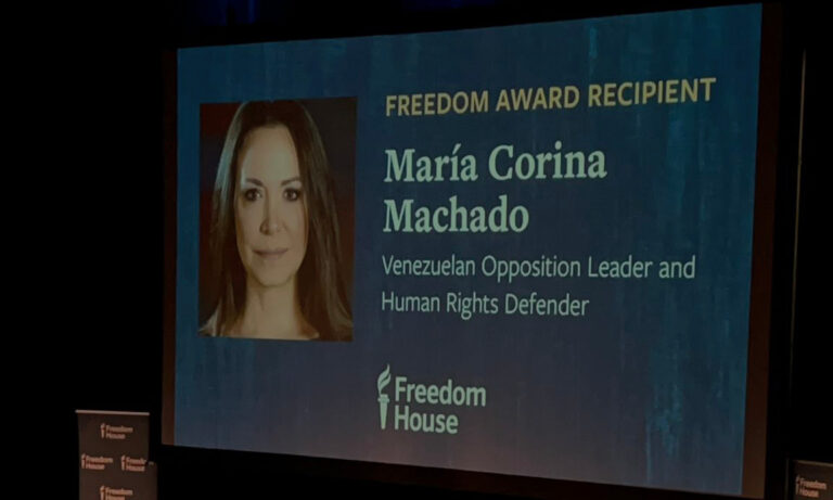 Machado recibe el Premio Libertad por su lucha “ante el régimen de Maduro”
