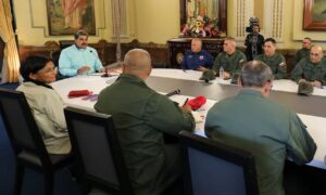 Maduro ordena reforzar la seguridad del SEN de cara al 25M