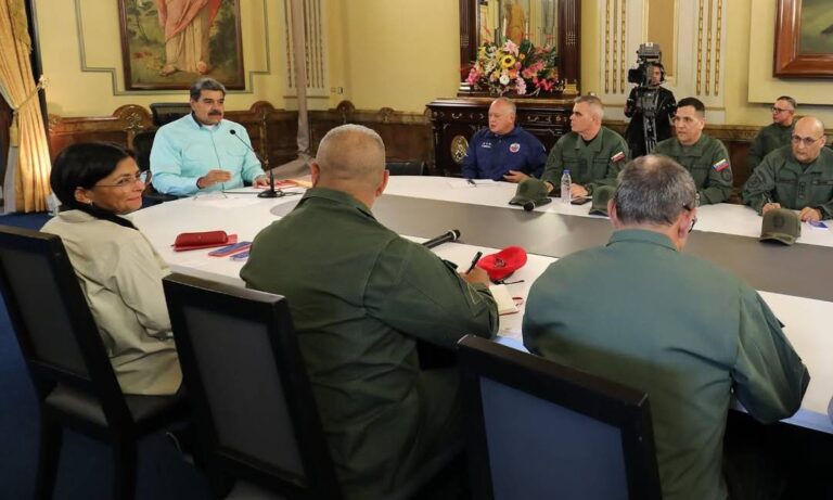 Maduro ordena reforzar la seguridad del SEN de cara al 25M