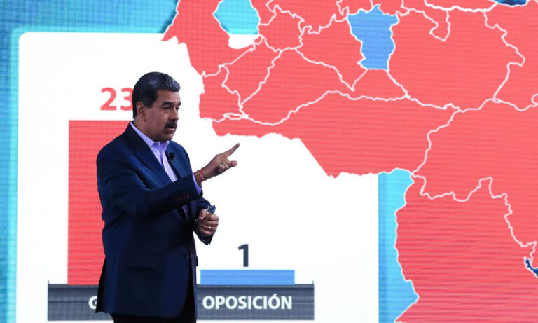 Maduro pide “reconstruir el Zulia” porque Rosales “fracasó” en su gestión