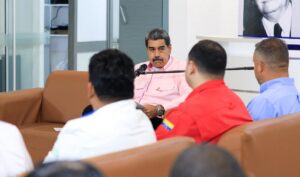 Maduro promete financiar proyectos en sectores con más votos el 25M