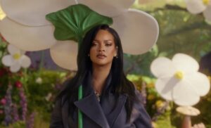 Rihanna vuelve con “Friend of mine”, de la banda sonora de “Pitufos”
