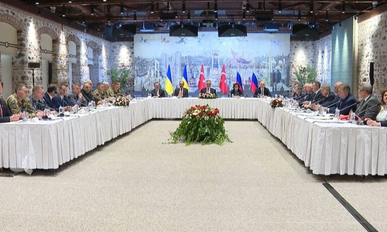 Rusia y Ucrania acuerdan liberación de prisioneros y estudiar un alto al fuego