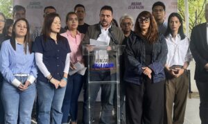 Stalin González reitera que “la política no se construye desde la ausencia”