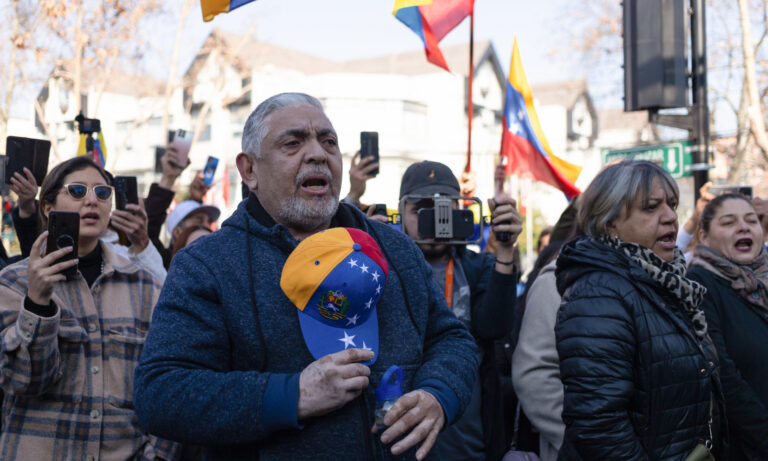 Informe revela que el 42 % de los migrantes en Chile es venezolano