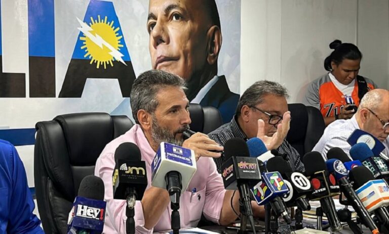 Instalan en San Francisco el voluntariado Unidos por el Zulia en apoyo a Rosales