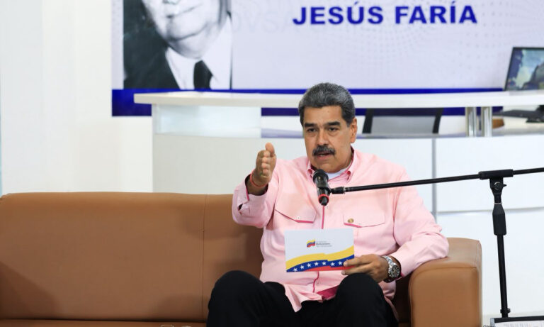 Maduro reafirma su voluntad "inquebrantable” de recuperar el Esequibo