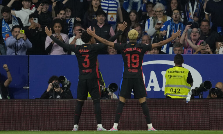 El Barcelona se consagra en el derbi y alcanza su 28.º título de Liga