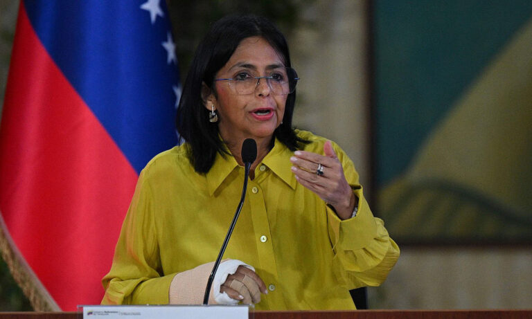Delcy Rodríguez: “Quien quiera nuestro petróleo y gas, debe pagarlo”