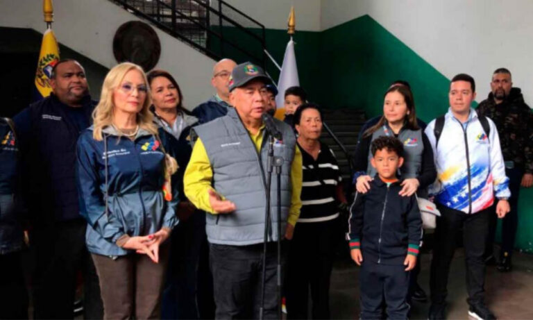 Amoroso expresa satisfacción por jornada electoral: "Venezuela da ejemplo de civismo"