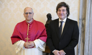 Papa León XIV confirma visita a Argentina tras reunirse con Milei