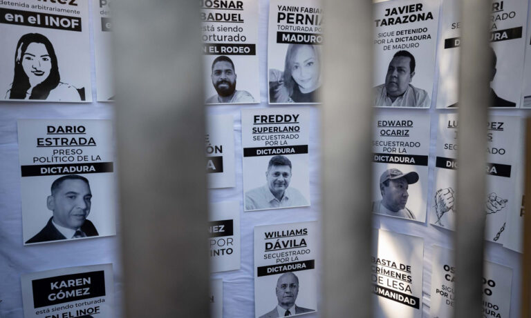 Oposición pide liberar a los “presos políticos” que son padres en su día