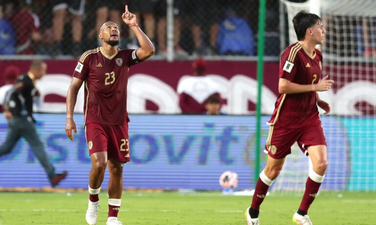 La Vinotinto vence 2-0 a Bolivia y afianza su sueño mundialista