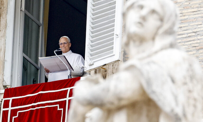 El Papa pide frenar la guerra antes de que se convierta en una “vorágine irreparable”
