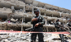 Irán responde a ataque de EE. UU. con misiles que destruyen 240 edificios en Israel