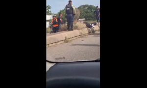 Joven pareja muere tras chocar con un poste en Lagunillas
