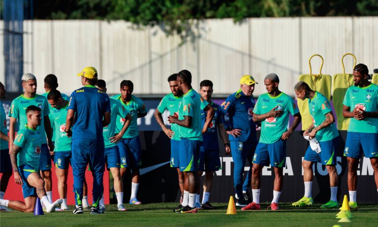 Ancelotti dirige su primer entrenamiento con Brasil
