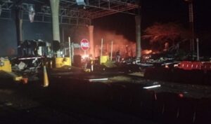 Ataque con explosivos deja 2 muertos en peaje de La Guajira