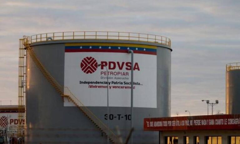 Bloomberg: “Pdvsa se asocia con petroleras más pequeñas” tras salida de Chevron