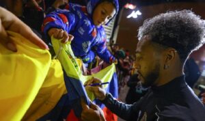 La Vinotinto recibe en Montevideo el calor de los venezolanos