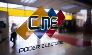 CNE rechaza la “impertinencia” de Trump y apoya a las “autoridades legítimas electas”