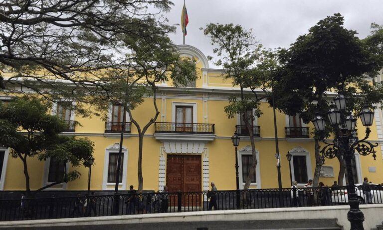 Gobierno: “Reacción de Trinidad y Tobago” sobre “terroristas” presos es “iracunda”