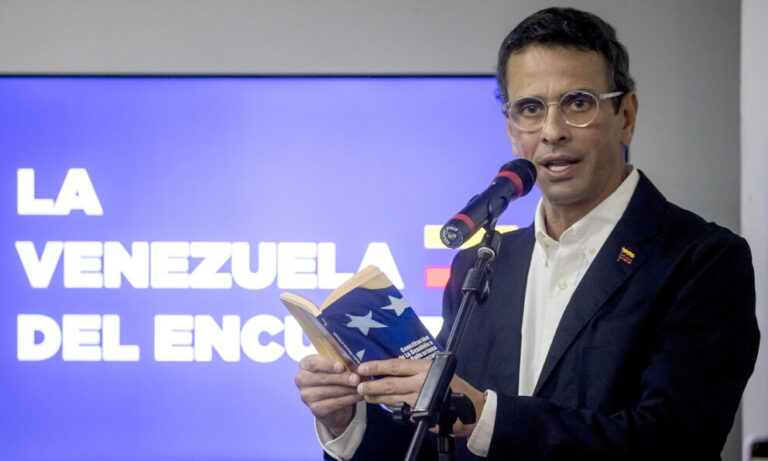 Capriles advierte “terrible” devaluación del bolívar y pide soluciones