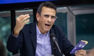 Capriles: Cerrar páginas web no esconderá la crisis económica del país