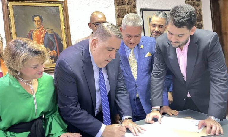 Aprueban en el Zulia la primera Ley de Deberes Humanos en el país