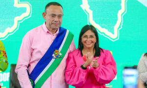 Delcy Rodríguez sobre ataque a Miguel Uribe: “Eso no puede ocurrir en Venezuela”