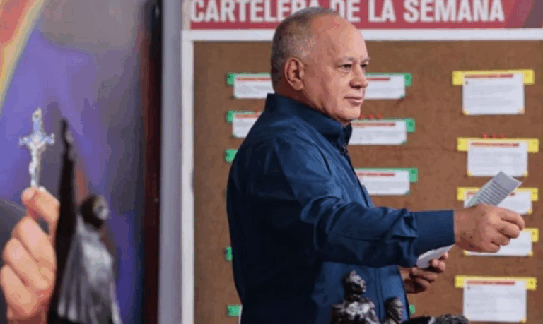 Cabello asegura que Machado pidió "un ataque" contra el país