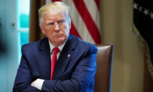 Trump reúne a su Consejo de Seguridad mientras considera entrar en conflicto con Irán