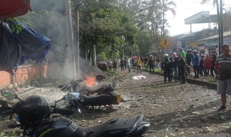 Al menos un muerto causa explosión de dos bombas en Cali