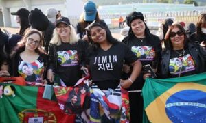 Fanes celebran un festival dedicado a BTS en su 12 aniversario