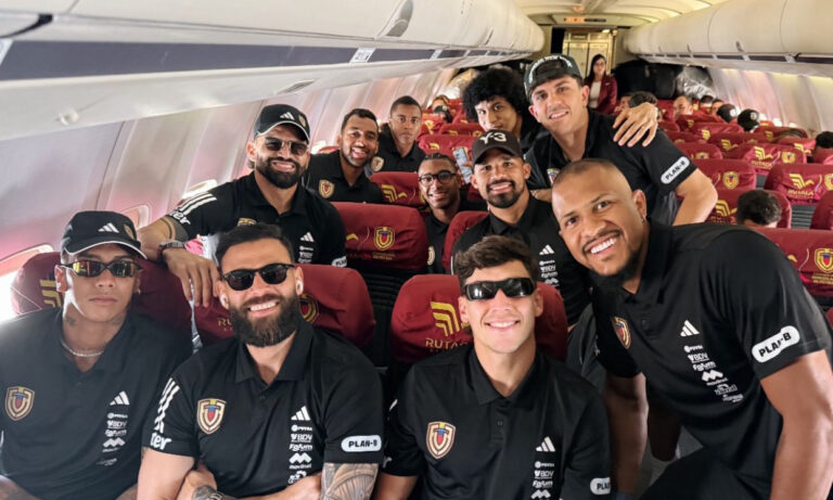 La Vinotinto ya está en Montevideo y entrenó con plantilla completa