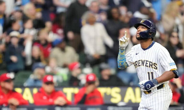 Jackson Chourio suma 7 partidos con al menos un hit